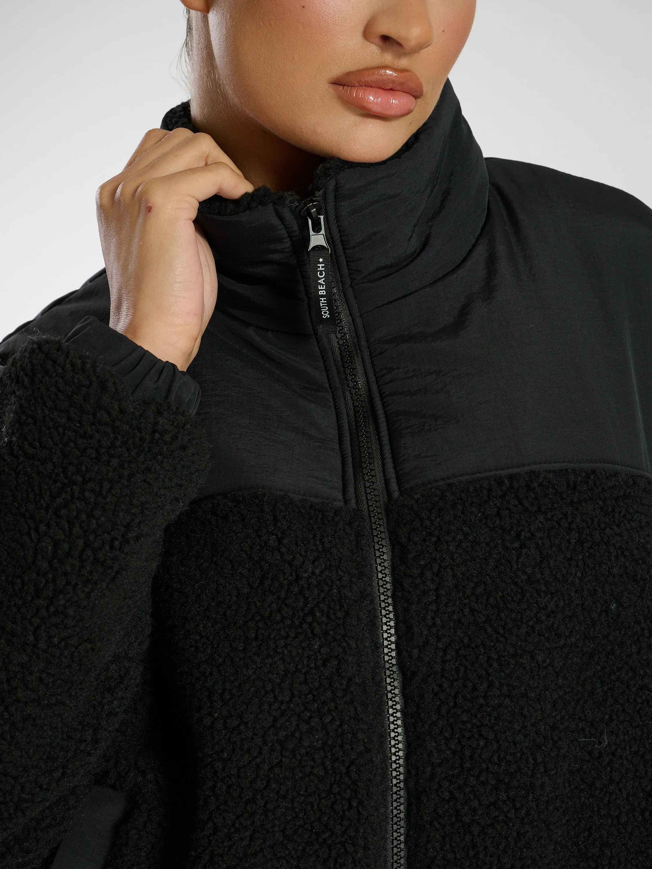 The 'Cold Outside' Cosy Zip Up Teddy Fleece Jacket in Black